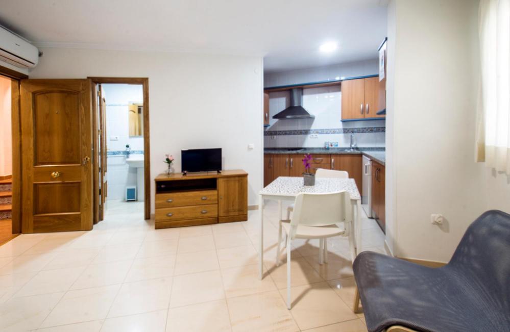 Apartamentos Amat - Only Adult - Playa El Bajondillo Torremolinos Eksteriør bilde