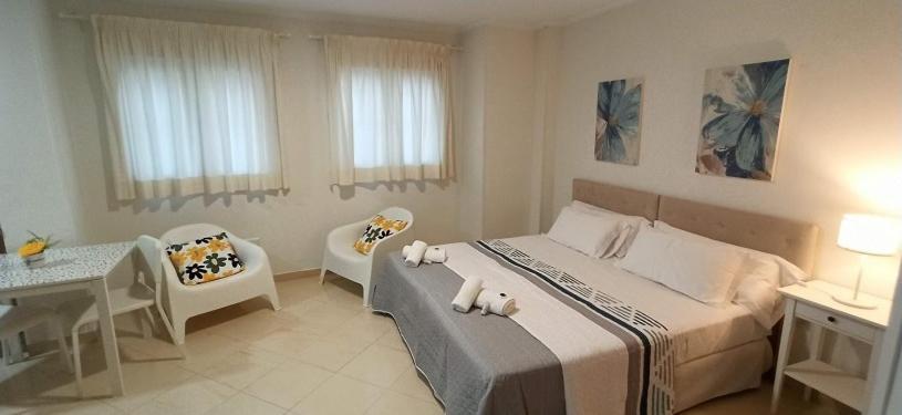 Apartamentos Amat - Only Adult - Playa El Bajondillo Torremolinos Eksteriør bilde